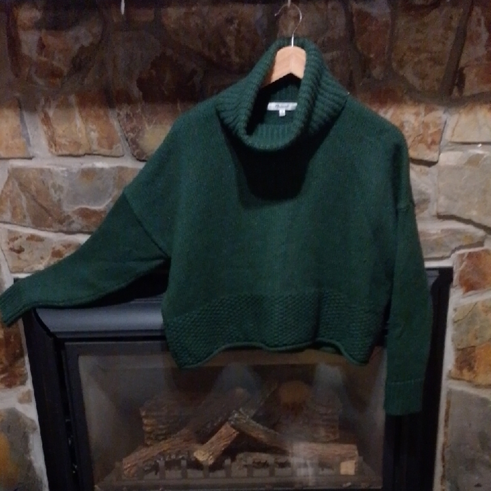 Madewell Emerald Green Cropped Turtle Neck Knit Cozy Cabin Vibes